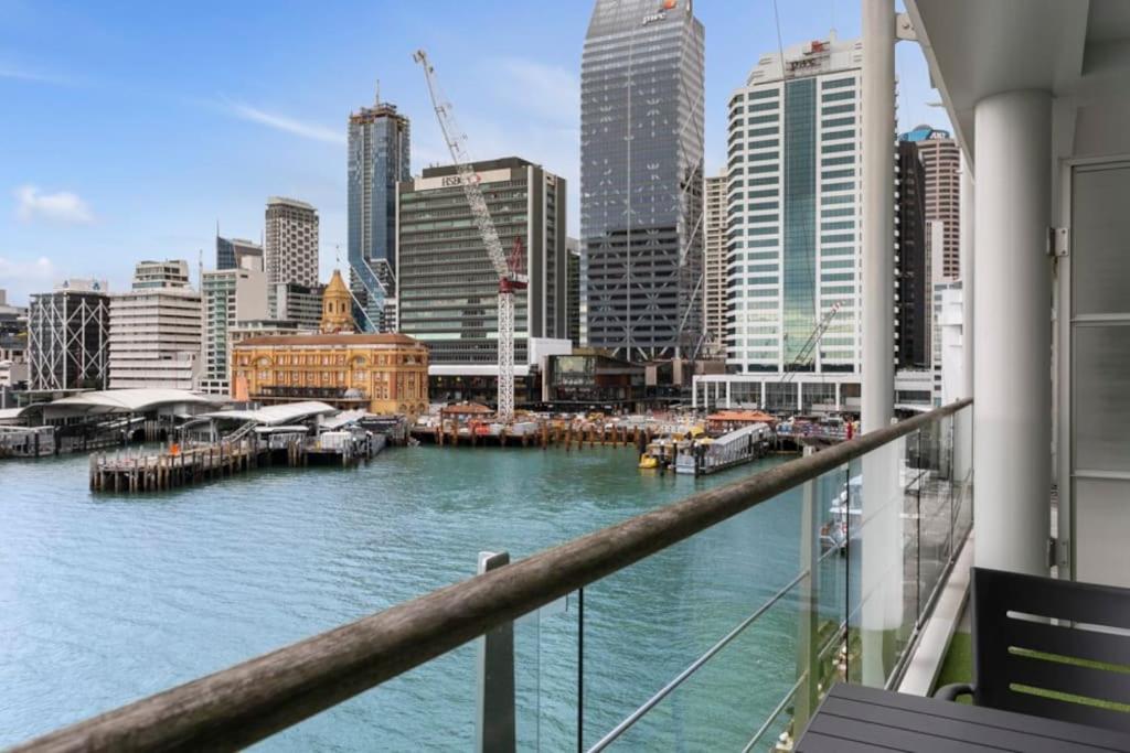 Newly Refurbished Waterfront Apartment! 3320 โอ๊คแลนด์ ภายนอก รูปภาพ